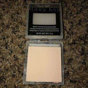 BOGO, Mary Kay sheer mineral presses powder!